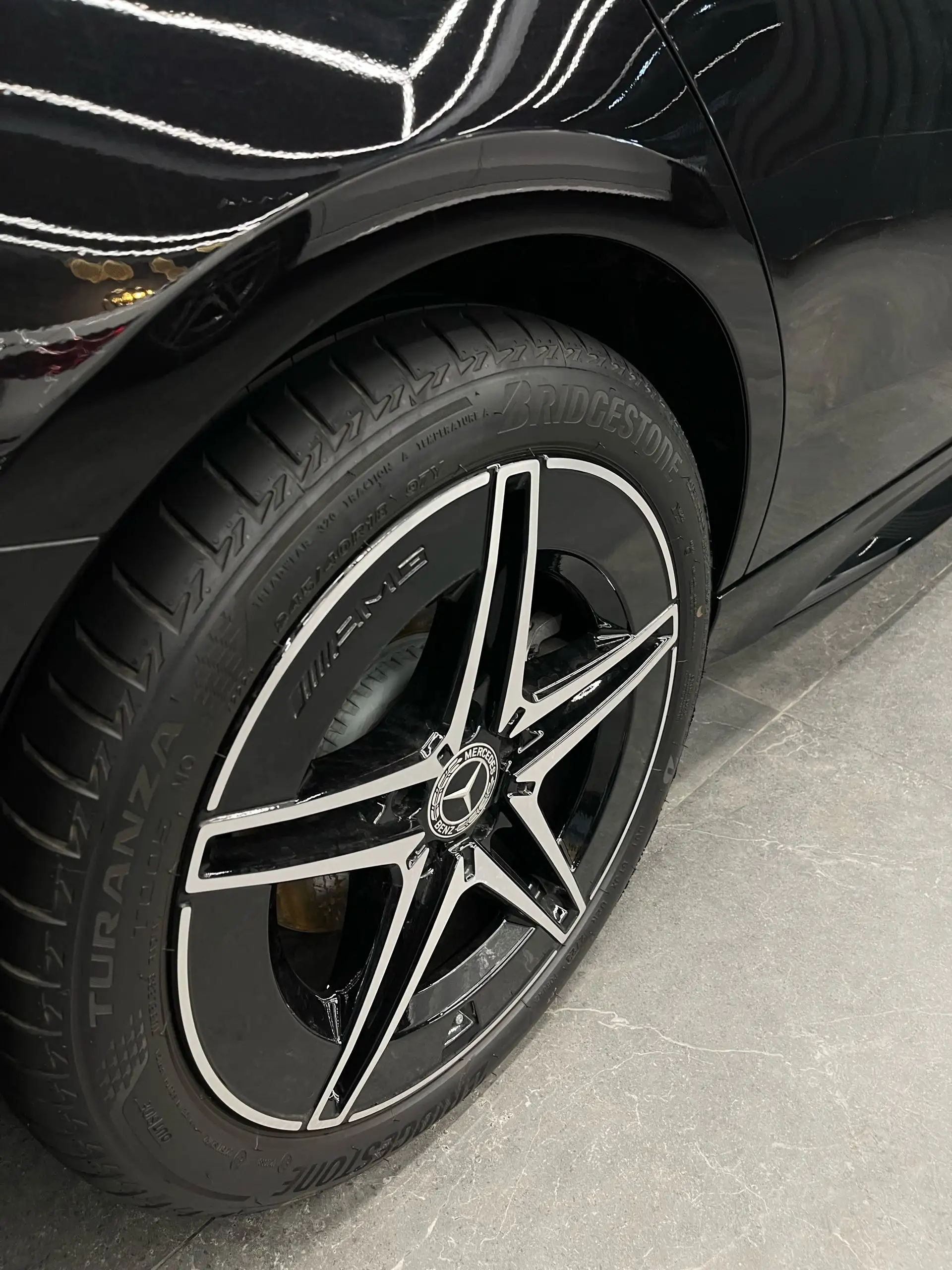 Mercedes Benz C Class 2024