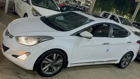 هيونداي إلنترا 2016