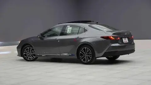 تويوتا كامري 2025 الجديد