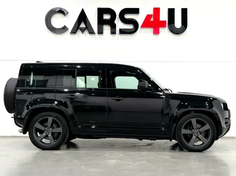 Land Rover Defender 2025