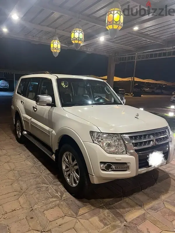 Mitsubishi Pajero 2020