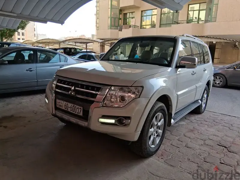 Mitsubishi Pajero 2022