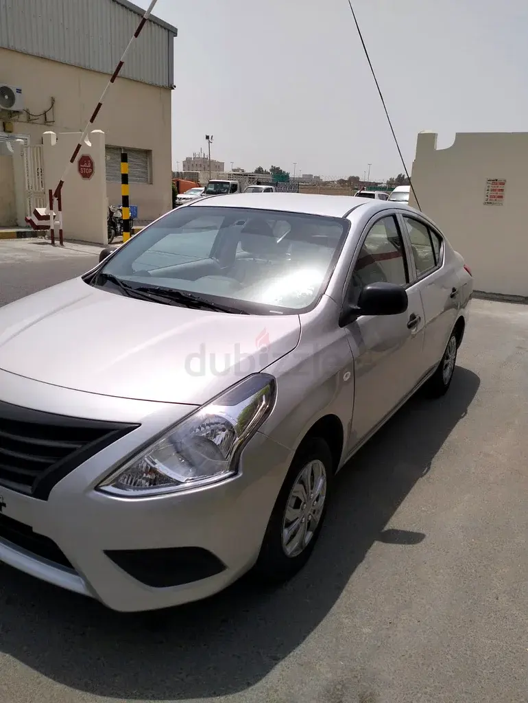 Nissan Sunny 2020