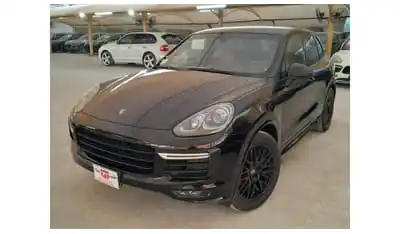 بورش كايان PORSCHE CAYENNE GTS 3.6L 2016 SPORTS CHRONO PACKAGE WITH AIR SUSPENSION, PADDLE SHIFT AND MORE..