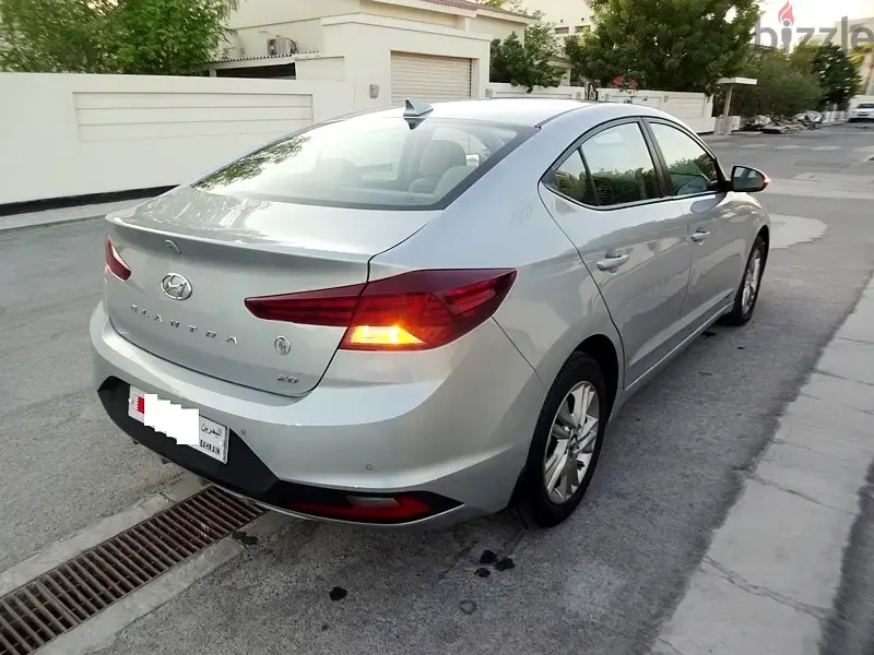 Hyundai Elantra 2020