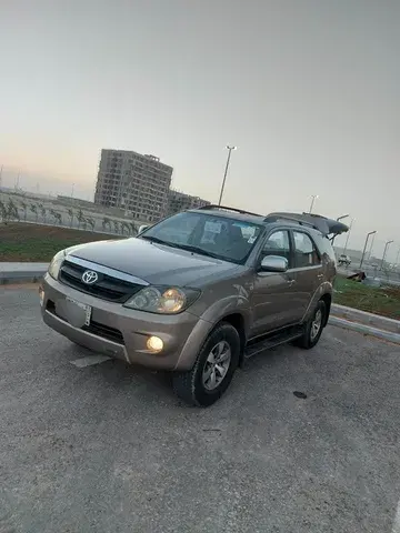 تويوتا فورتشنر 2006