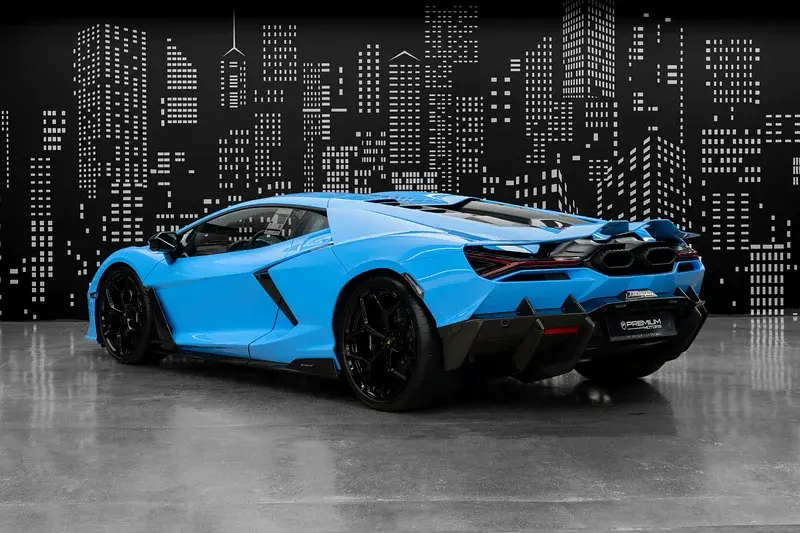 لامبورغيني ريفويلتو 2024