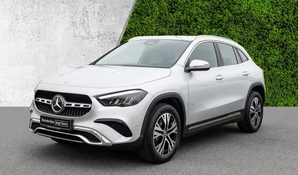 Mercedes Benz GLA Class 2023