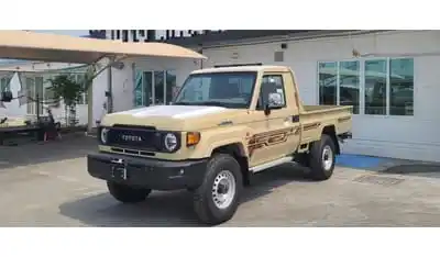 تويوتا لاند كروزر بيك آب LAND CRUISER PICKUP SINGLE CABIN PETROL 4.0 AUTOMATIC TRANSMISSION 2024 MID OPTION