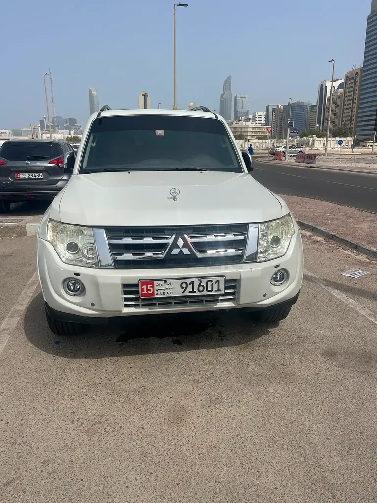 ميتسوبيشي باجيرو 2014