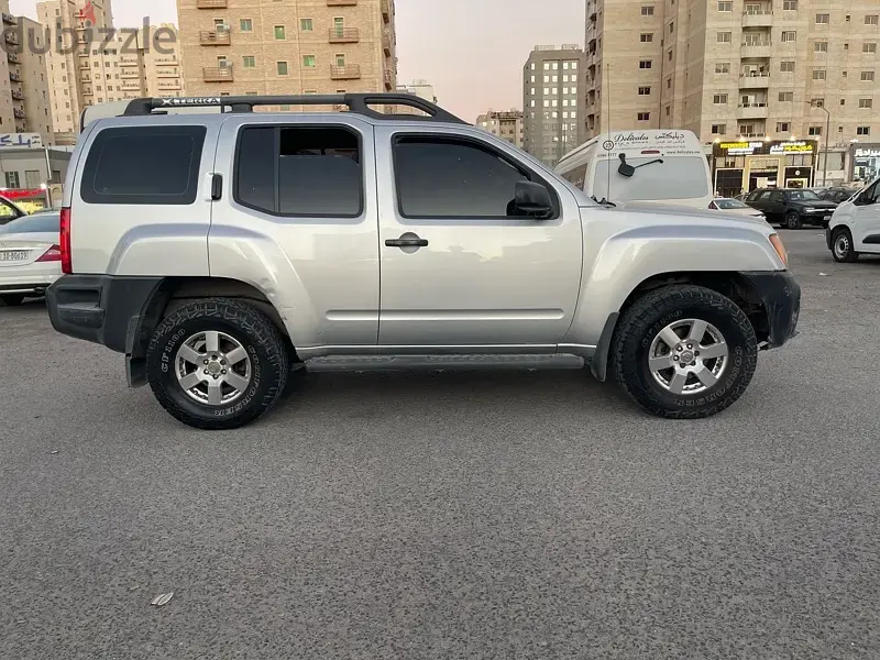 نيسان اكس تيرا 2010