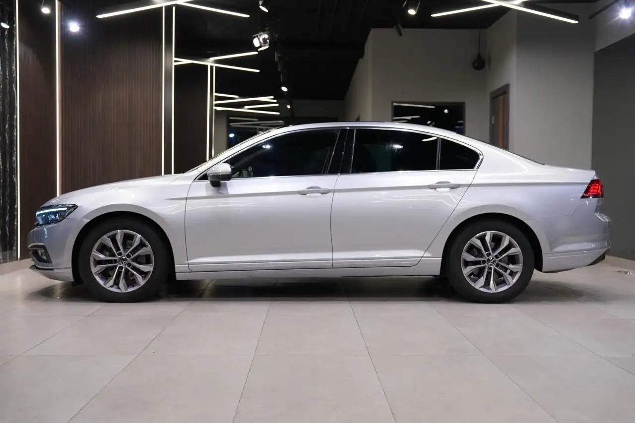 Volkswagen Passat 2022