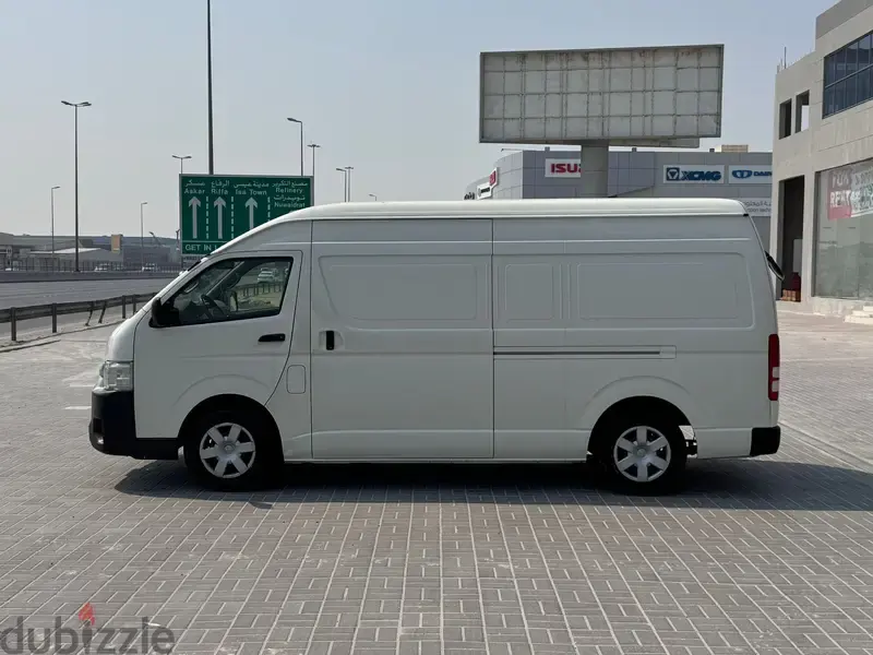 Toyota Hiace 2017