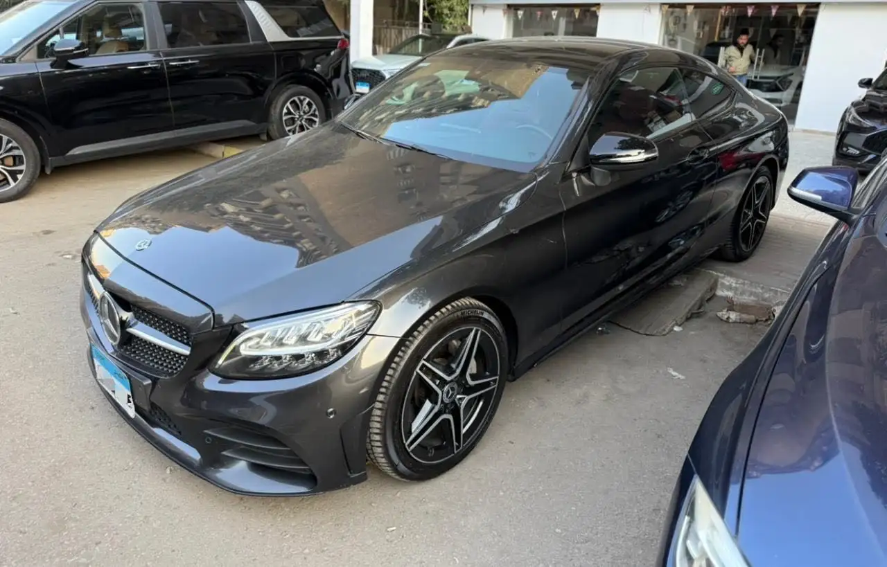 Mercedes Benz C Class 2019