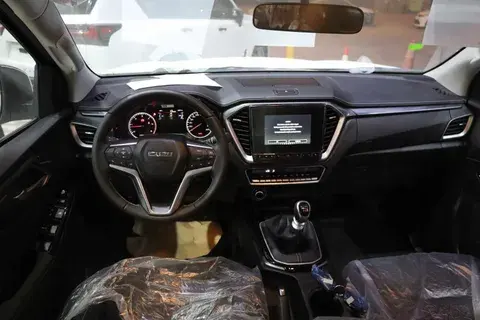 الجديد ايسوزو دي-ماكس 2023