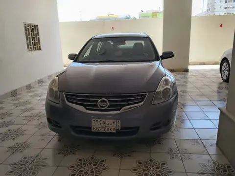 نيسان ألتيما 2011