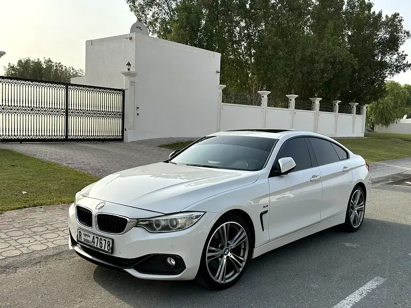 BMW 428i Sport 2015 in excellent condition, used by a lady.