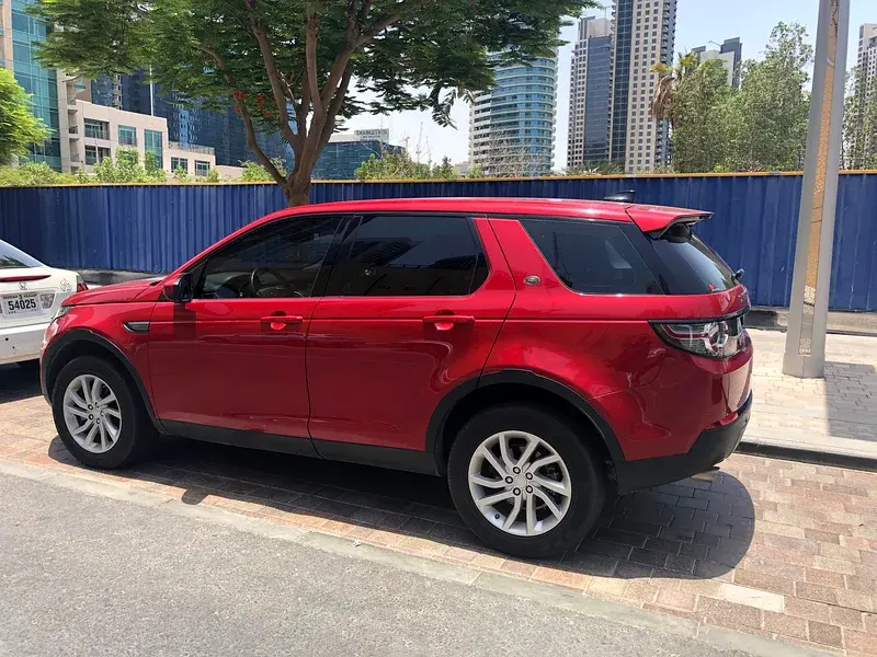 لاند روفر دسكفري سبورت 2017