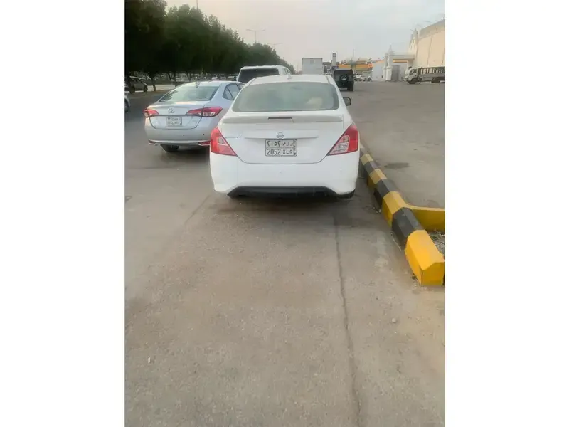 Nissan Sunny 2024