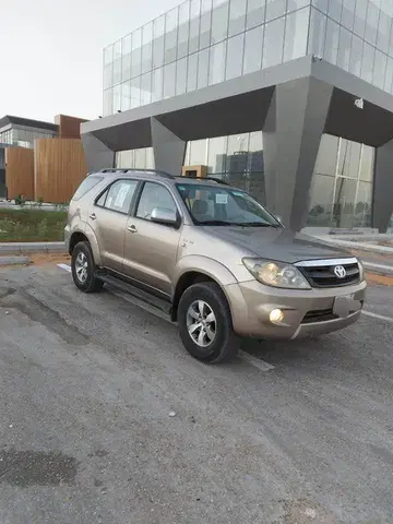 تويوتا فورتشنر 2006