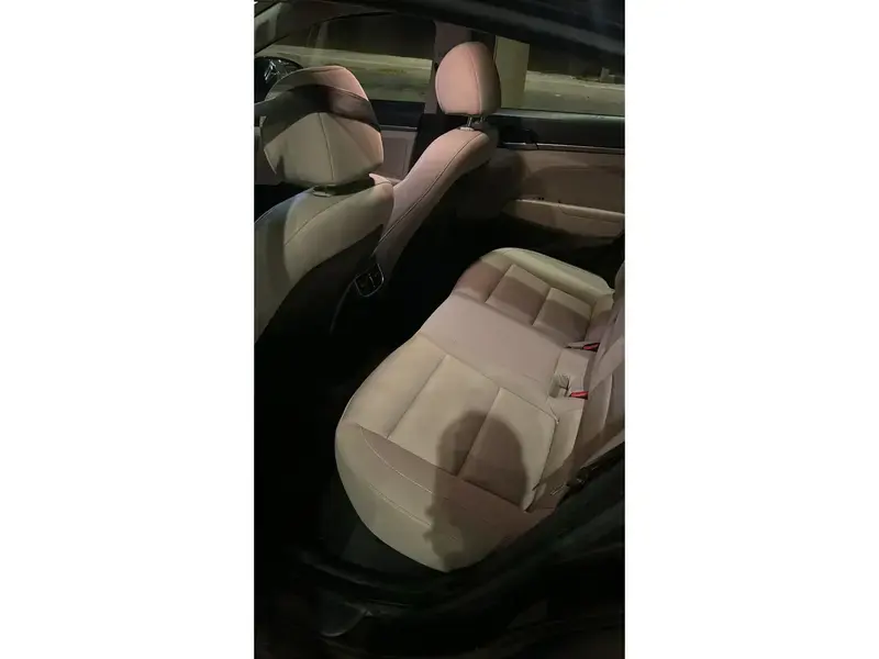 هيونداي إلنترا 2018