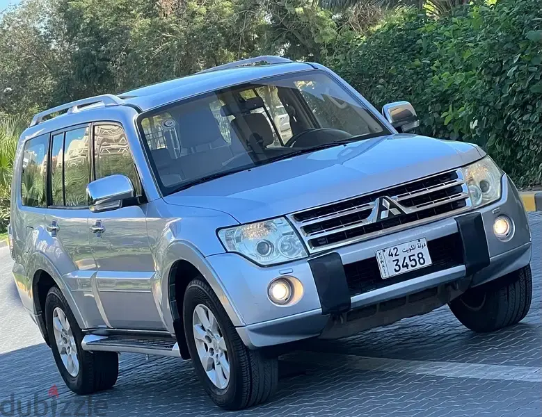 ميتسوبيشي باجيرو 2010