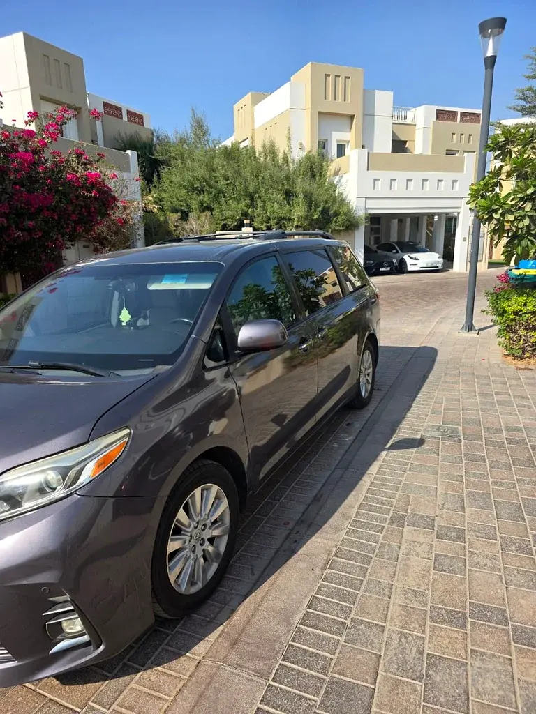 Toyota Sienna 2015