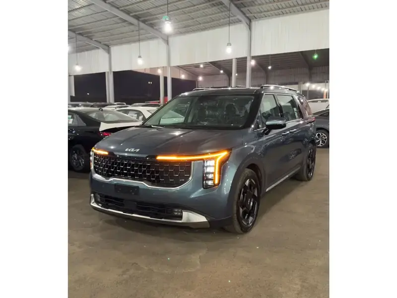 KIA Carnival 2025
