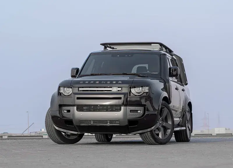 Land Rover Defender 2024