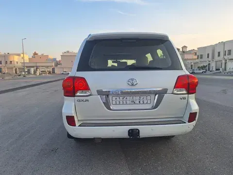 تويوتا لاند كروز 2014