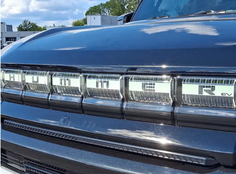 جي أم سي همر EV 2024