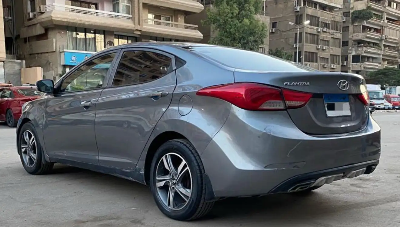 هيونداي إلانترا 2016