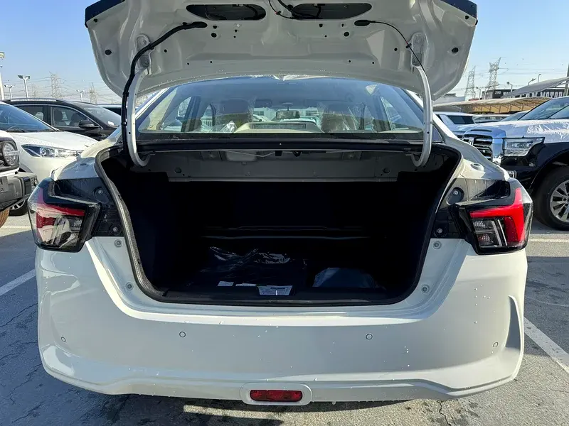 GLX 1.2L Hybrid 2025 