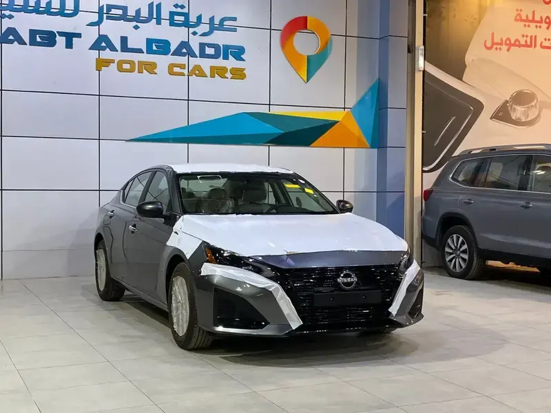 Nissan Altima 2024