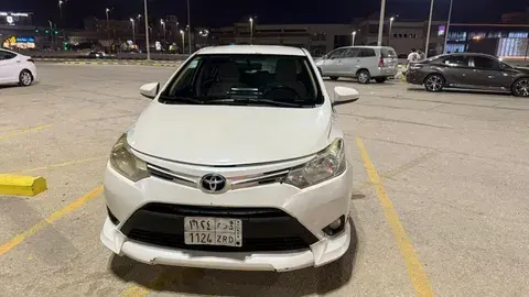 تويوتا يارس 2017