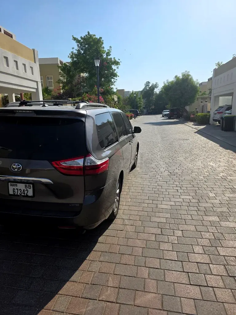 Toyota Sienna 2015