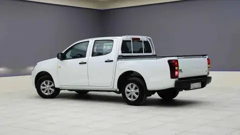 ايسوزو دي-ماكس 2025 الجديد