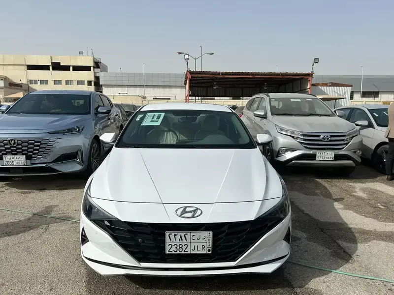 هيونداي إلنترا 2023