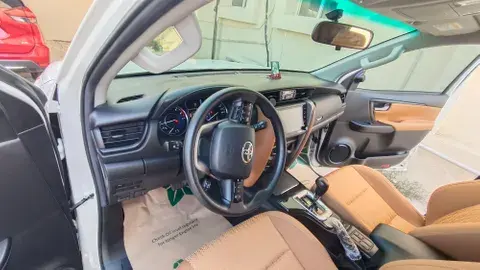 Toyota Fortuner 2.7L (4X4) 2022
