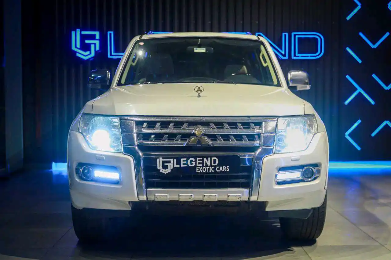 ميتسوبيشي باجيرو 2017