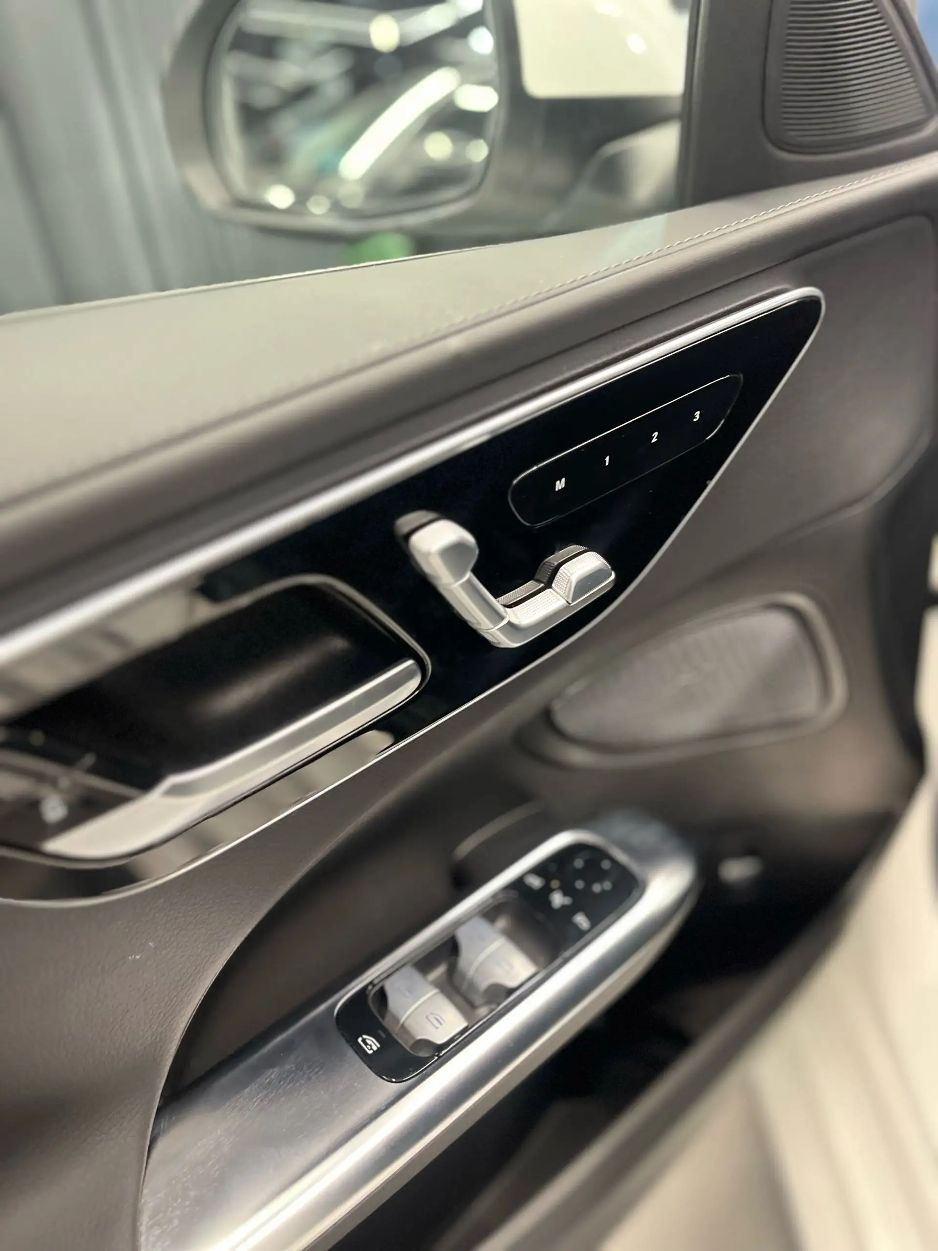 Mercedes Benz C Class 2023