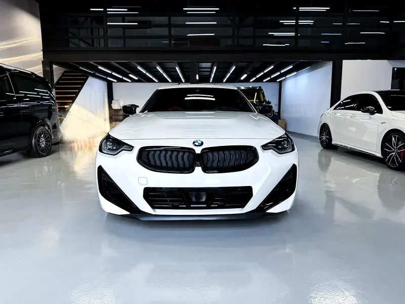 بي ام دبليو الفئة الثانية 2022