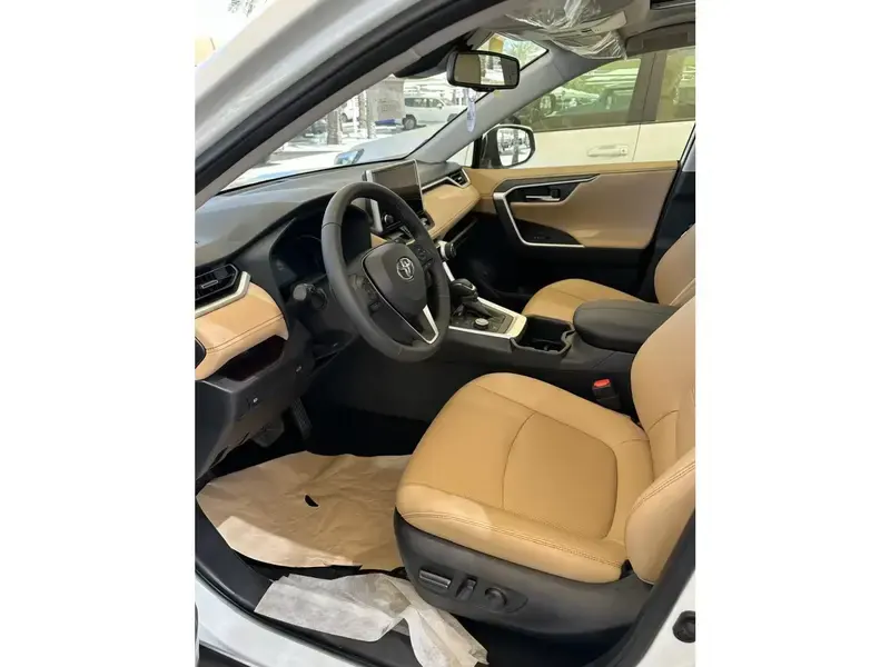 Toyota RAV4 2024, LTD 4X4 HEV, ODO 103KM (full option) cash sale