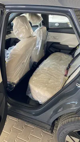 New Toyota Camry 2.5L LE 204 HP 2025