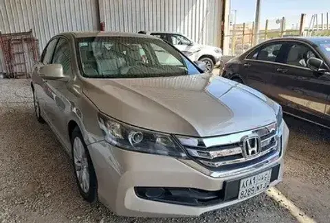 هوندا أكورد 2015