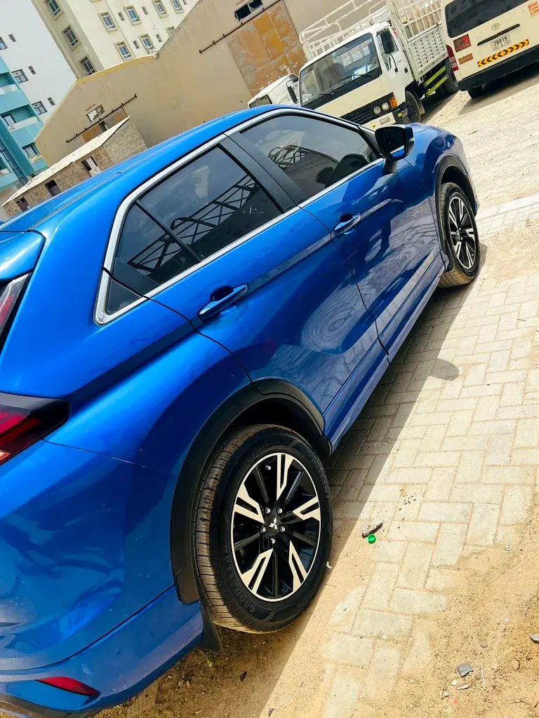 ميتسوبيشي اكليبس كروس 2023