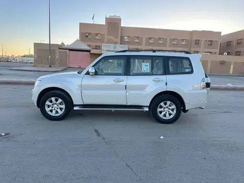 Mitsubishi Pajero 2018