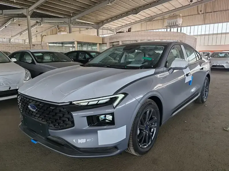 فورد توروس 2025 ترند