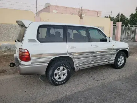 تويوتا لاند كروز 2002