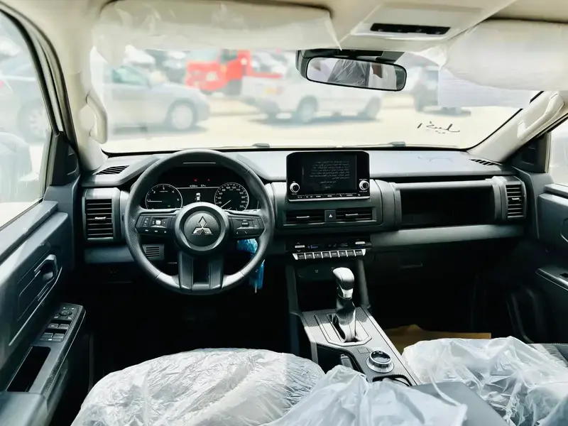 ميتسوبيشي L200 2024